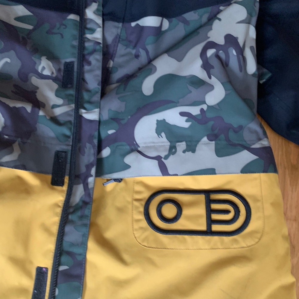 Men’s camouflage Airblaster snowboarding coat